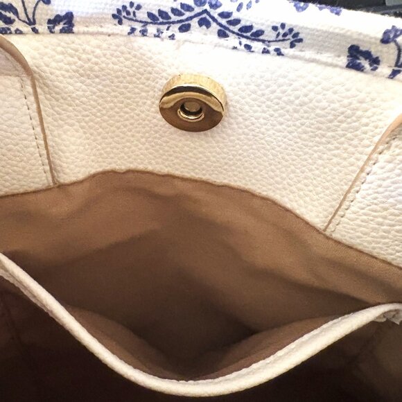 Nanette Lepore Blue & White canvas and Leather Hand Bag with Shoulder Strap NWOT - Picture 12 of 12